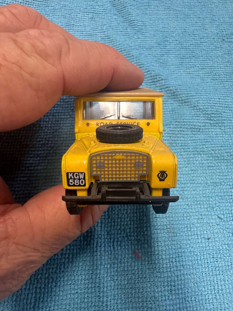 DINKY TOYS