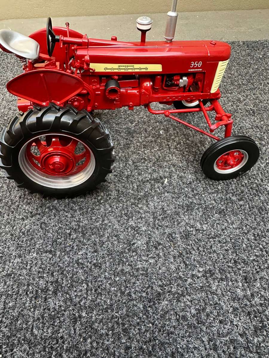 DINKY TOYS