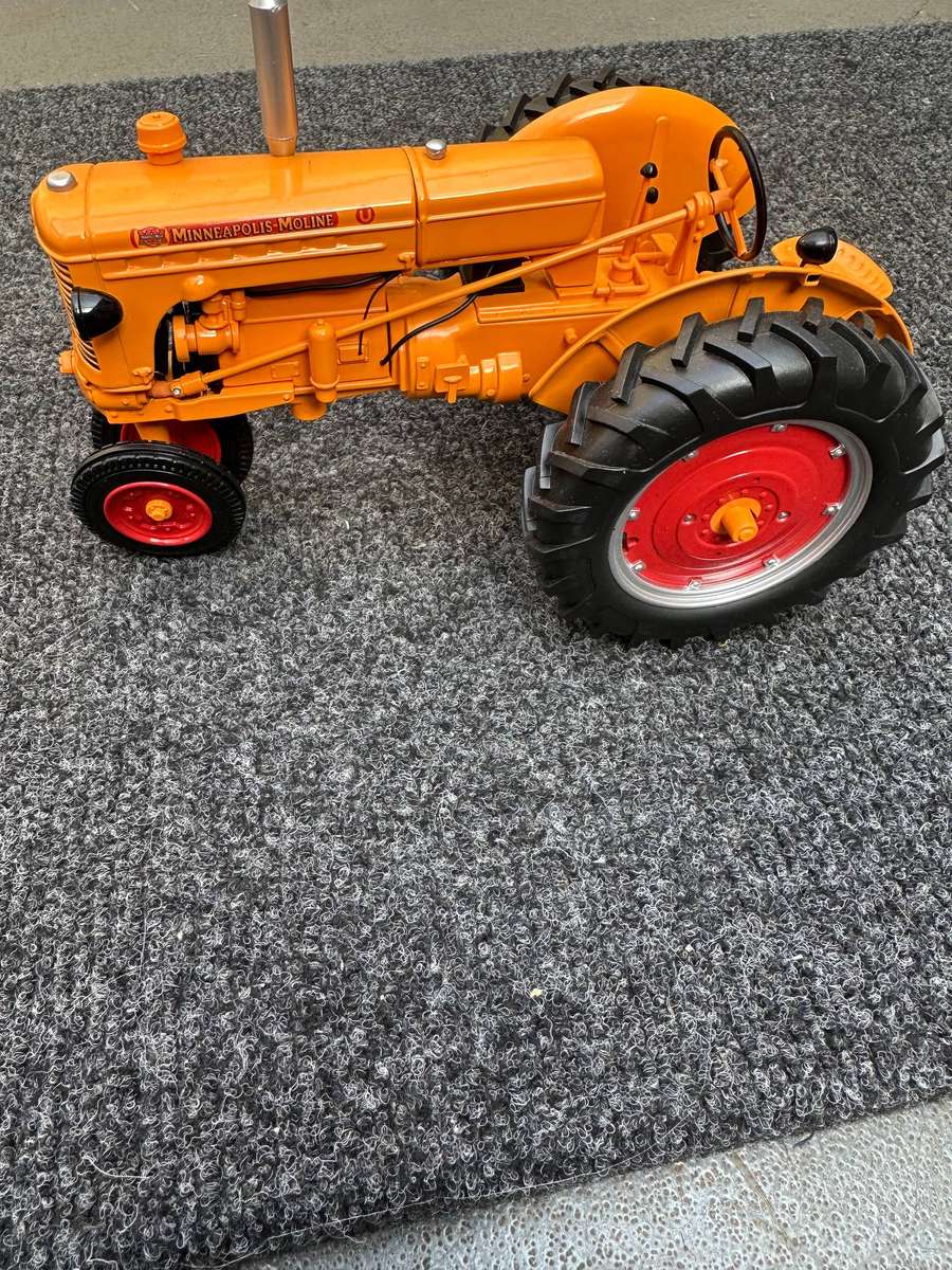 DINKY TOYS