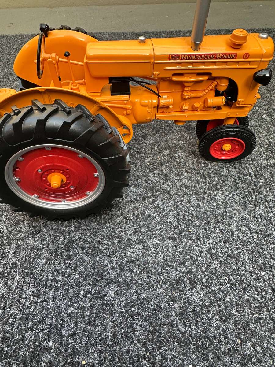 DINKY TOYS
