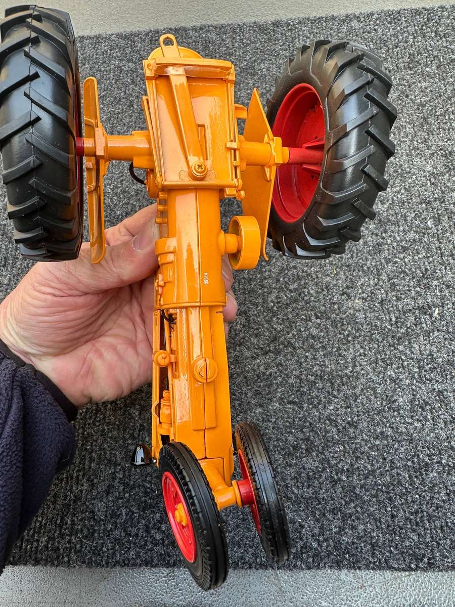 DINKY TOYS
