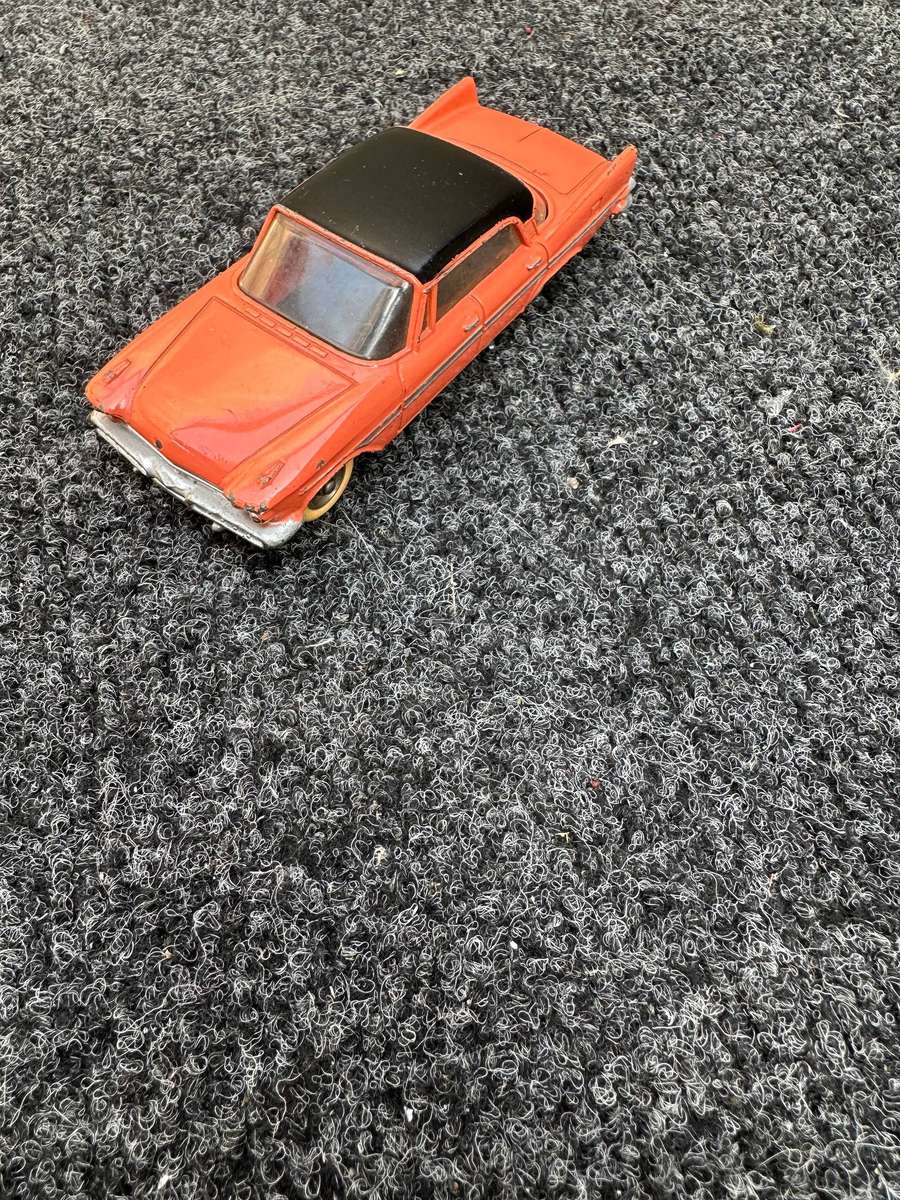 DINKY TOYS
