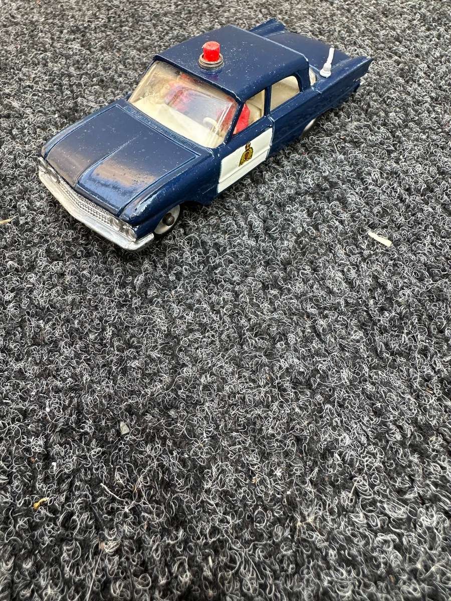 DINKY TOYS
