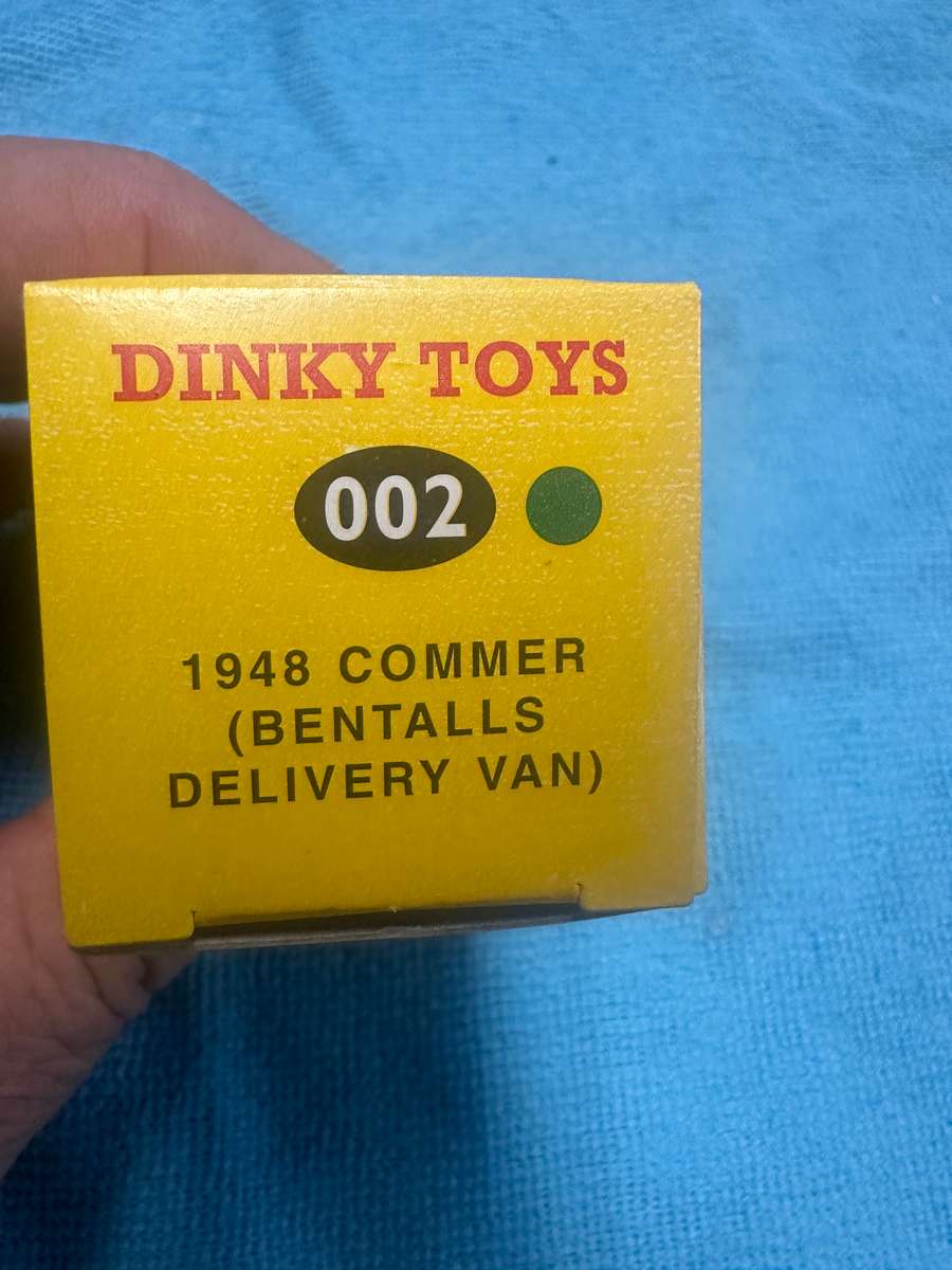 DINKY TOYS