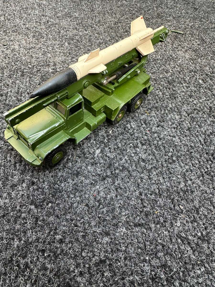 DINKY TOYS