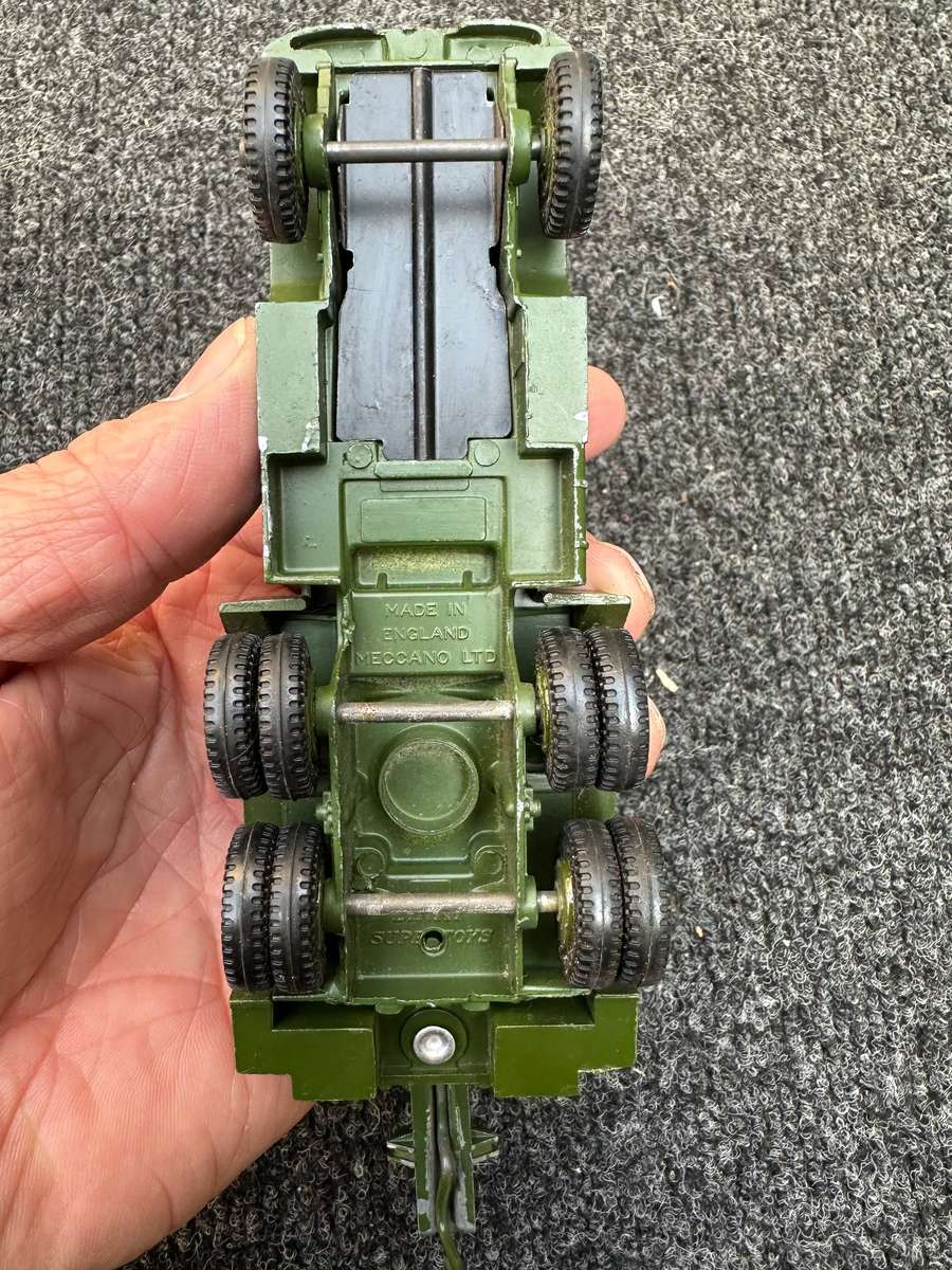DINKY TOYS
