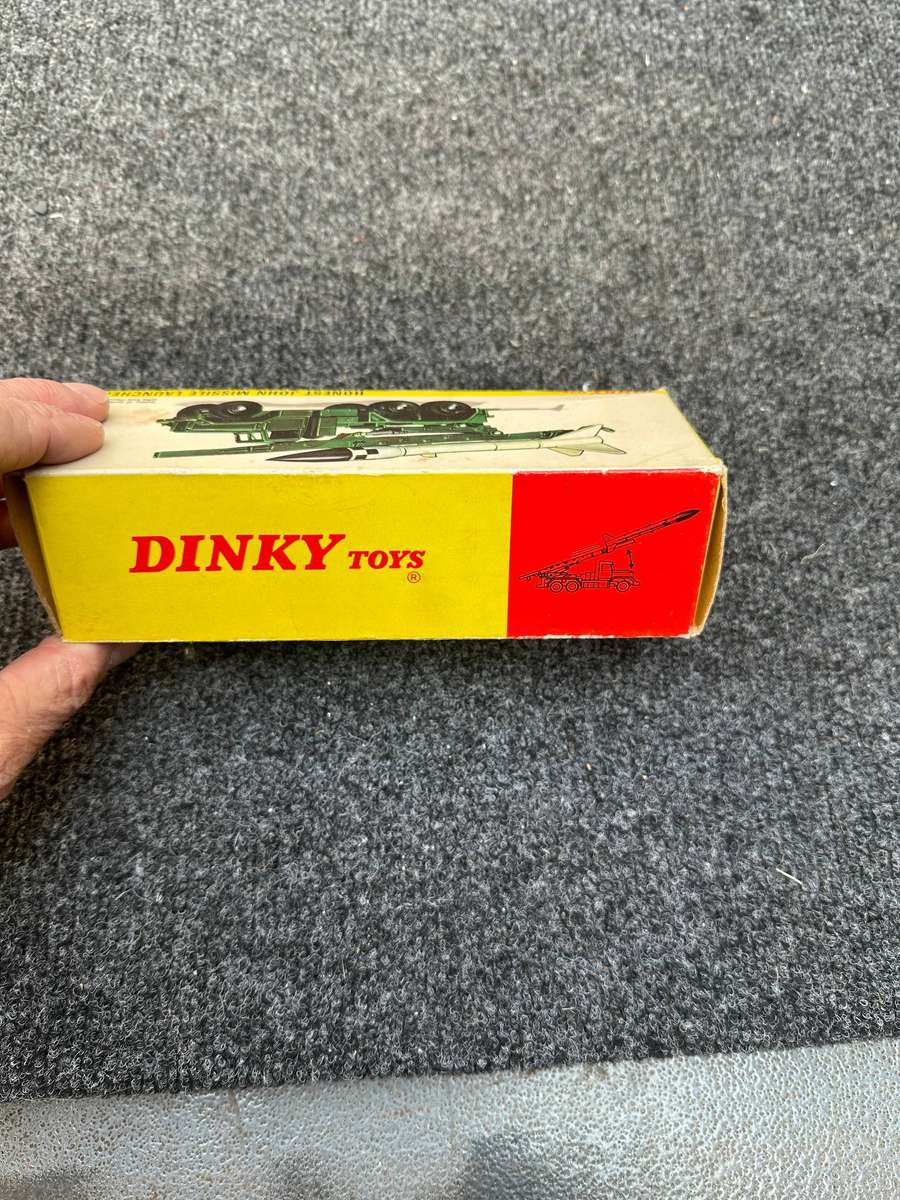 DINKY TOYS
