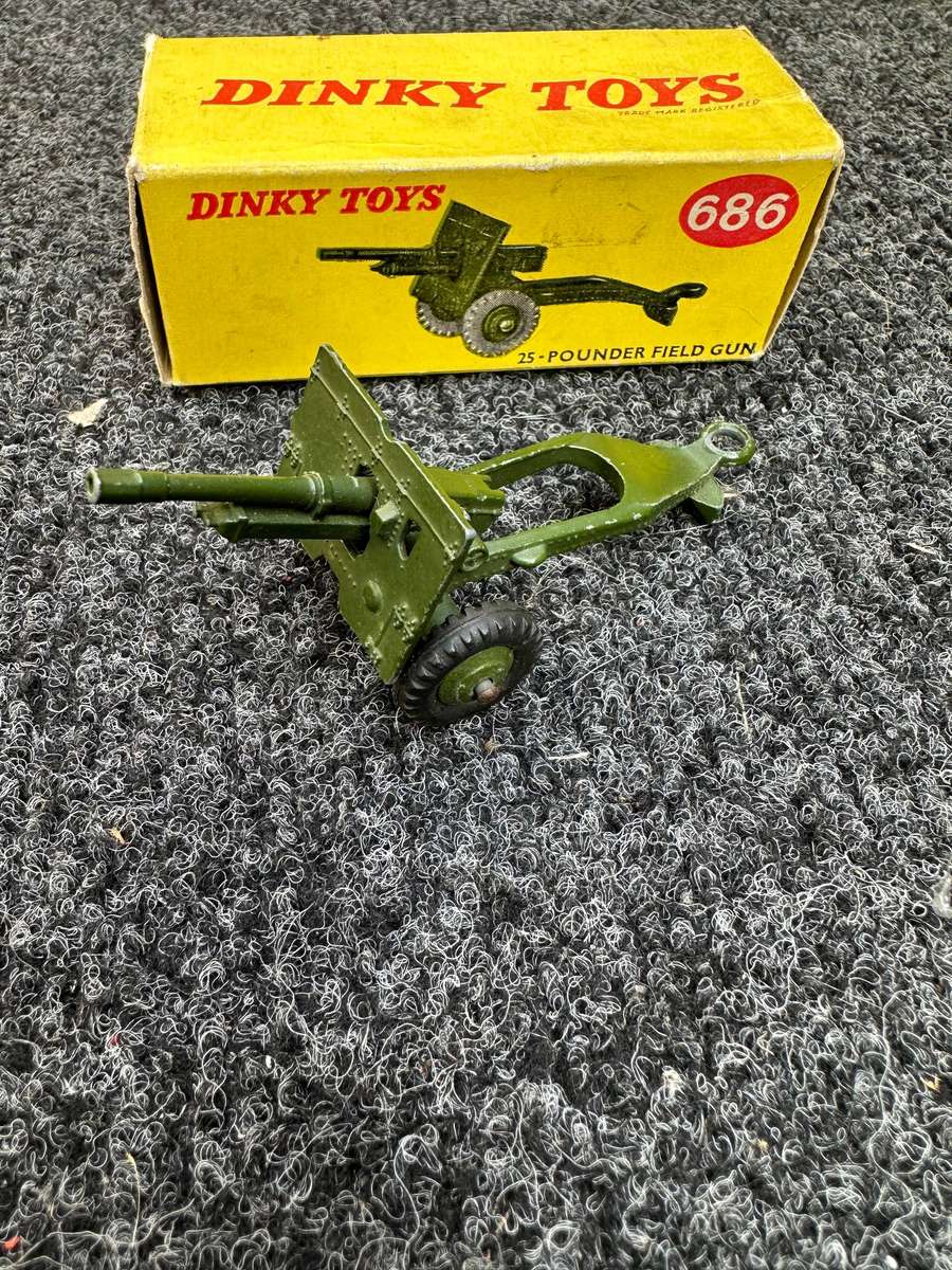 DINKY TOYS