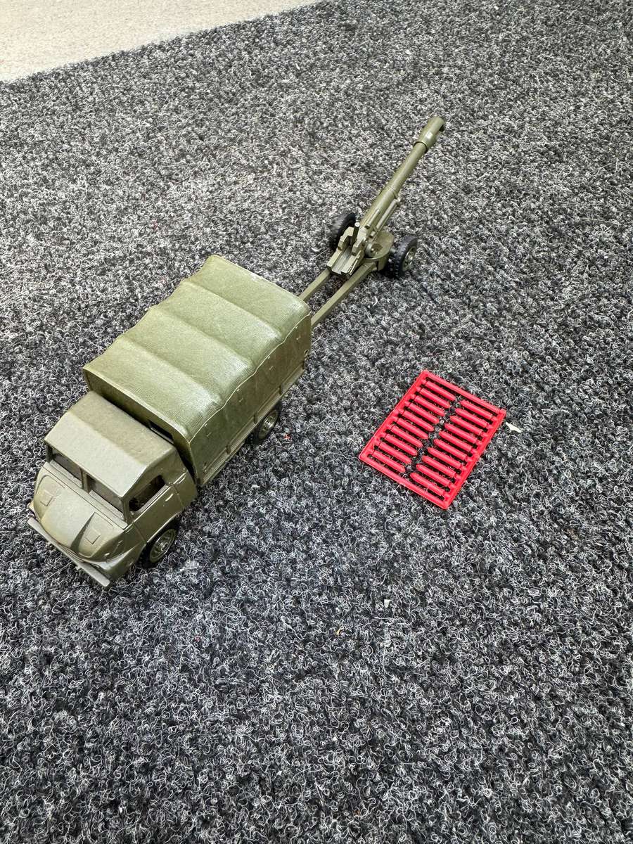 DINKY TOYS
