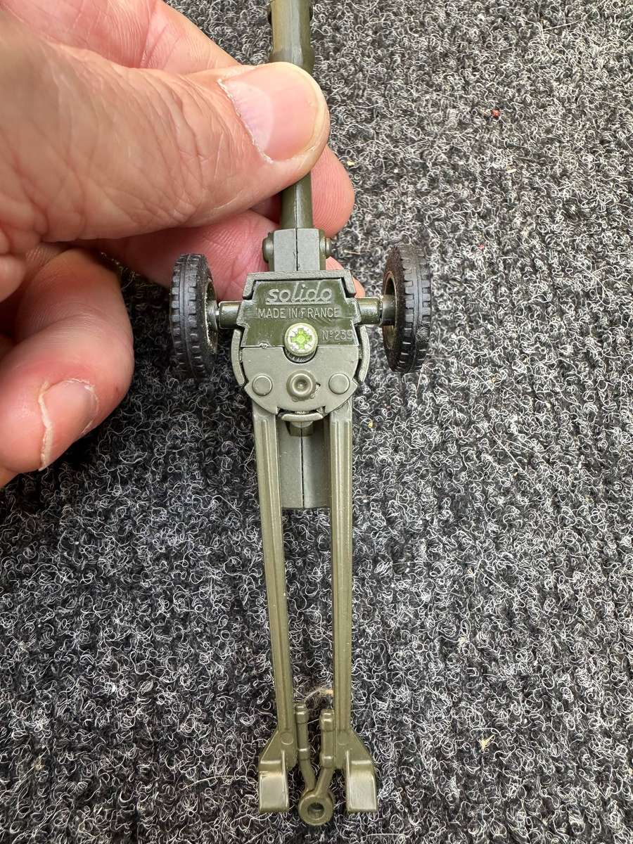 DINKY TOYS