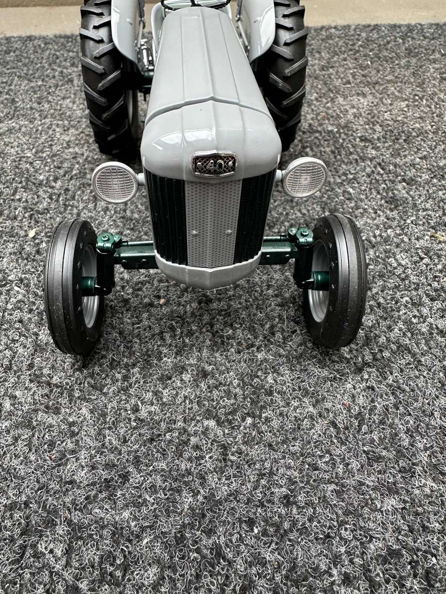 DINKY TOYS