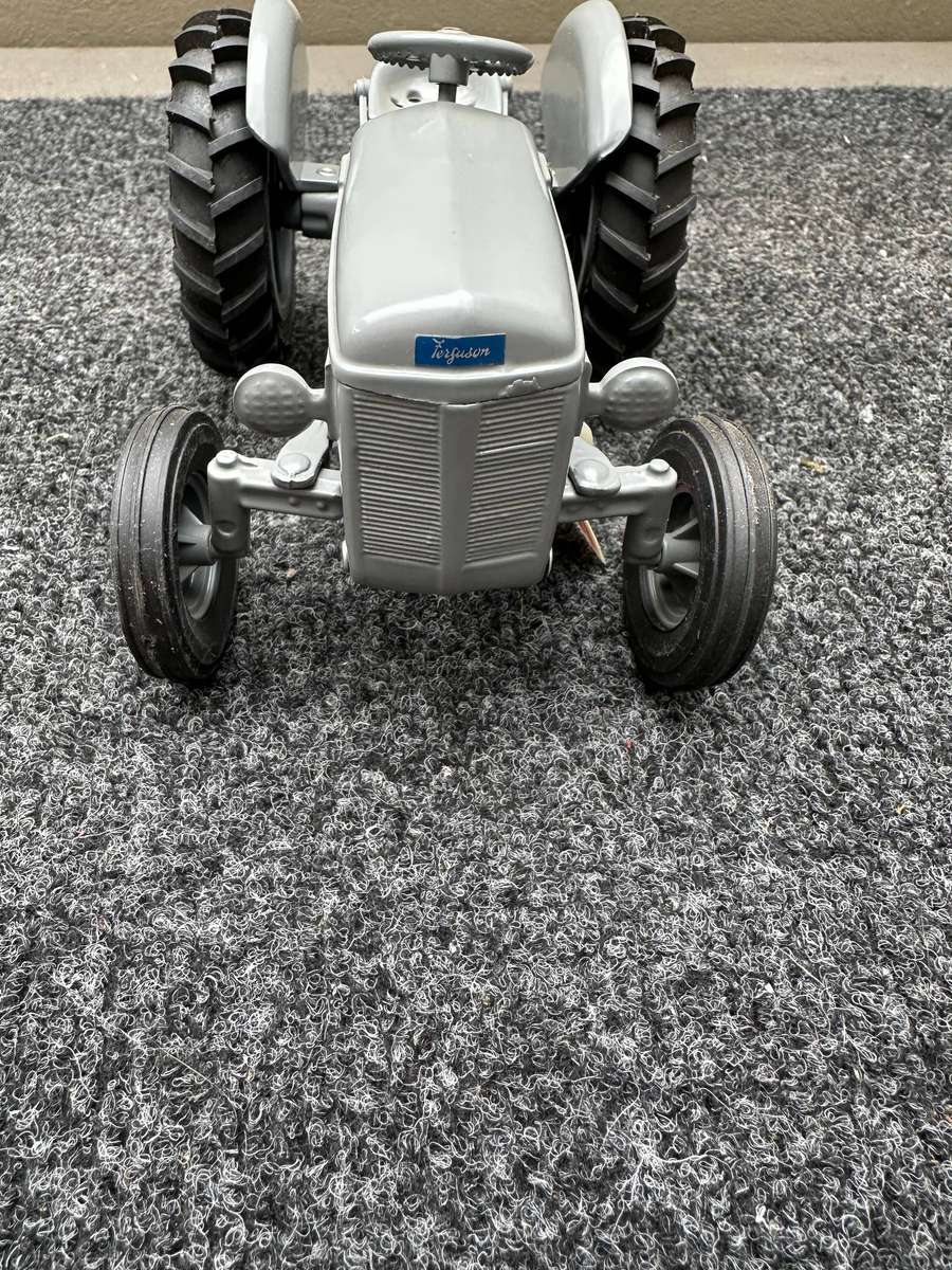 DINKY TOYS