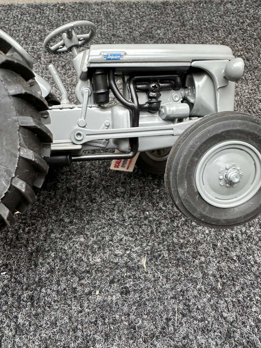 DINKY TOYS
