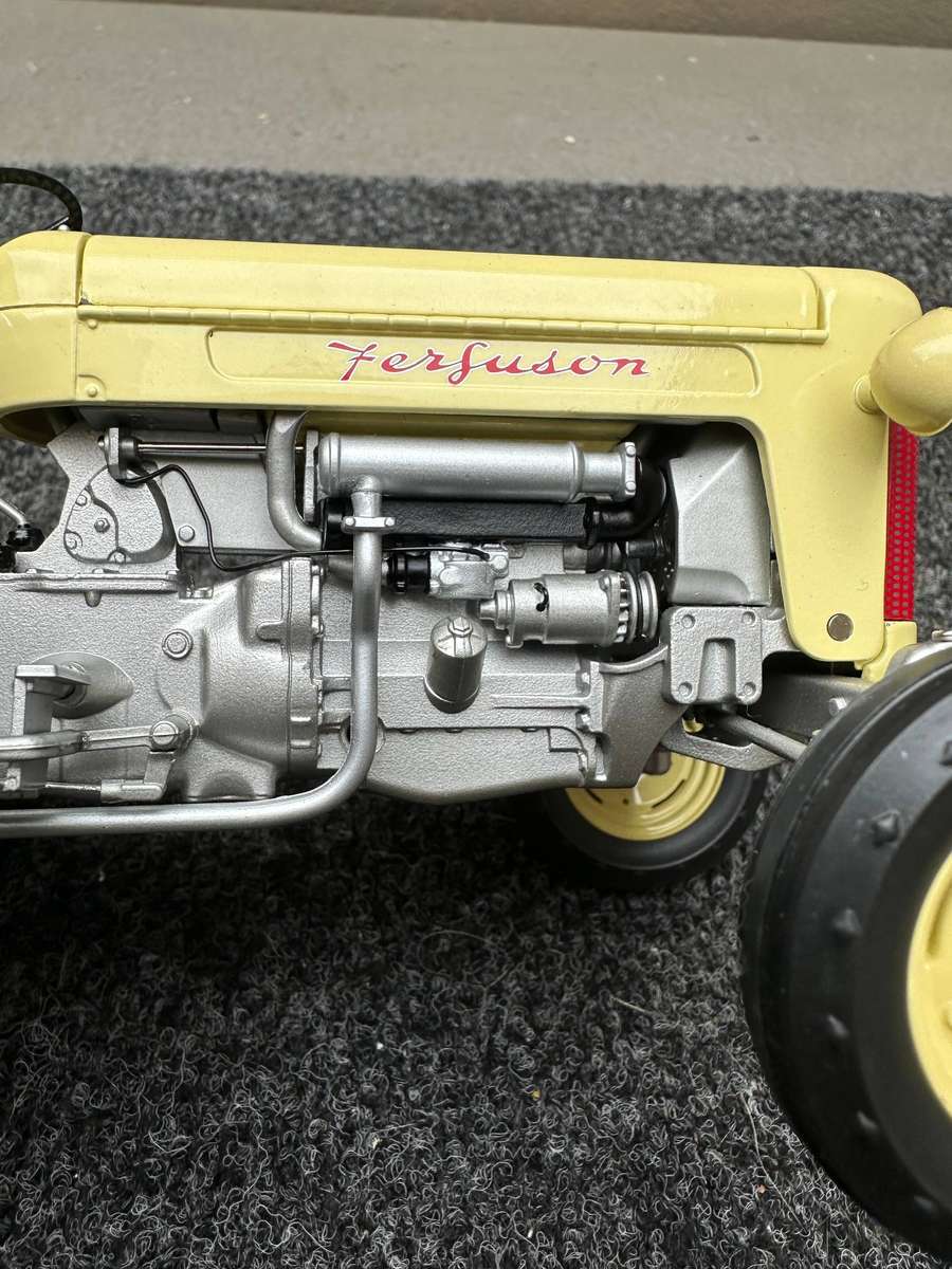 DINKY TOYS
