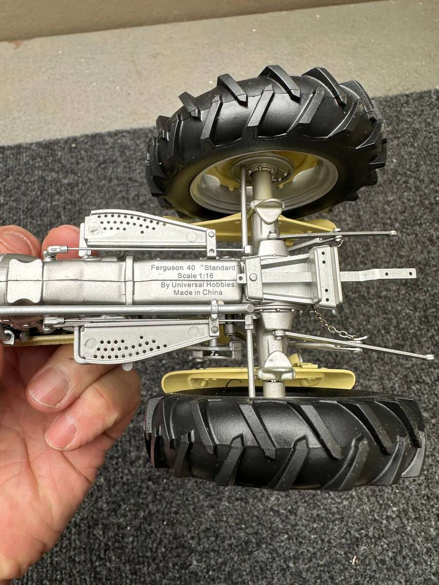 DINKY TOYS