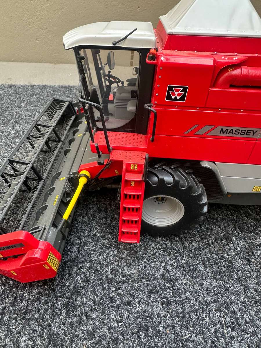 DINKY TOYS