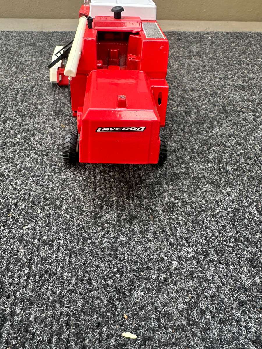 DINKY TOYS