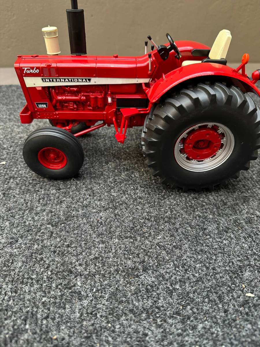 DINKY TOYS