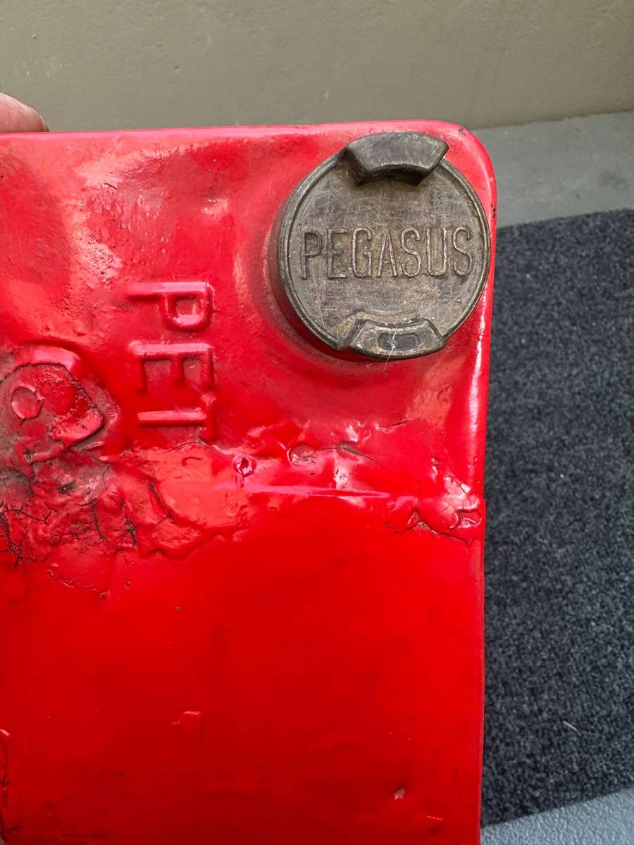 PEGASUS PETROL CAN