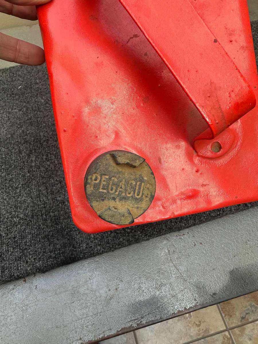 CASTROL OIL CAN