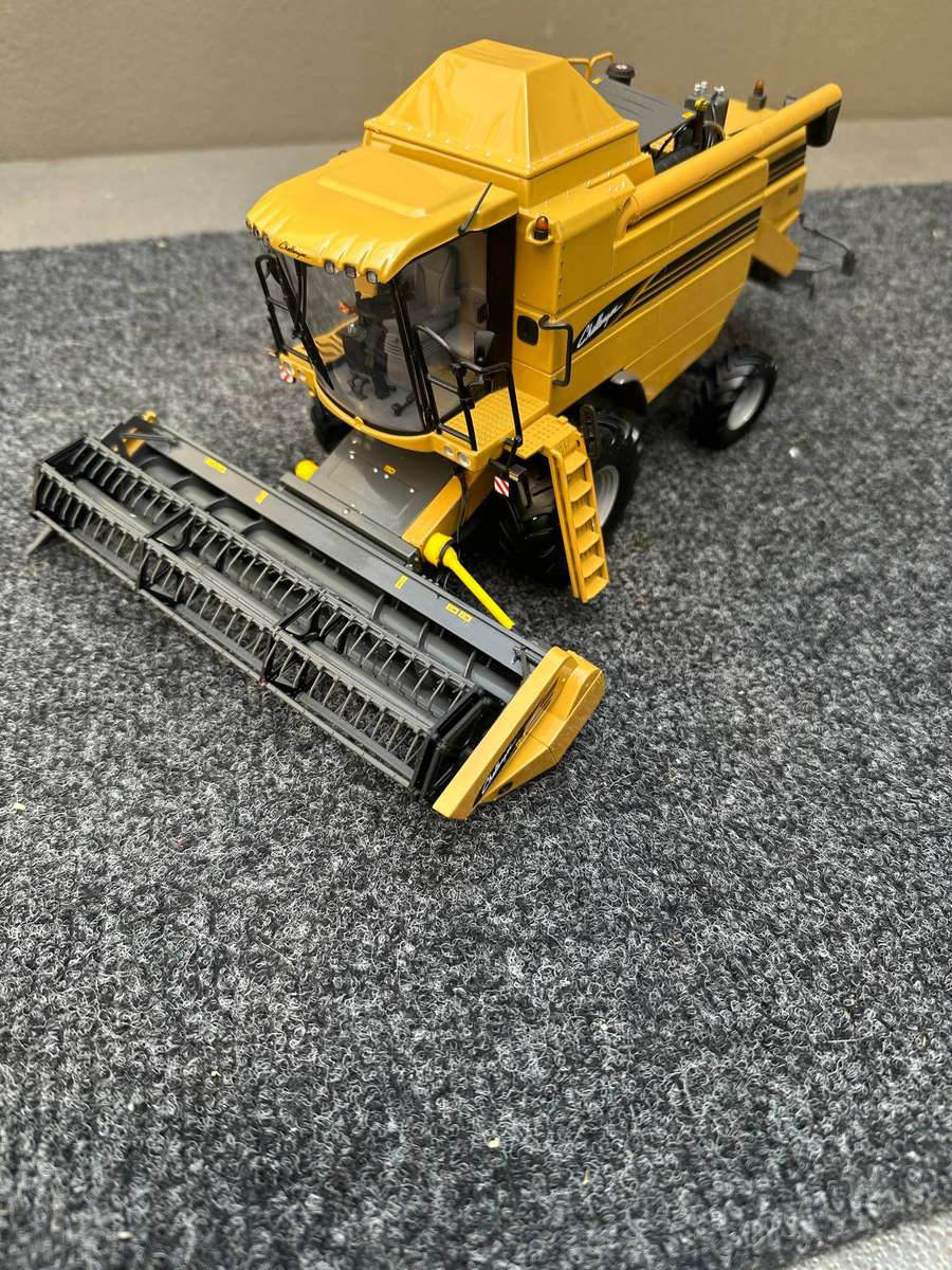 DINKY TOYS