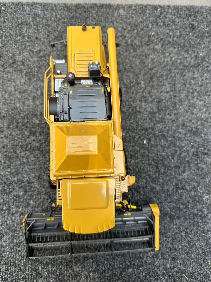DINKY TOYS