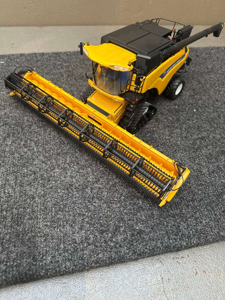 DINKY TOYS