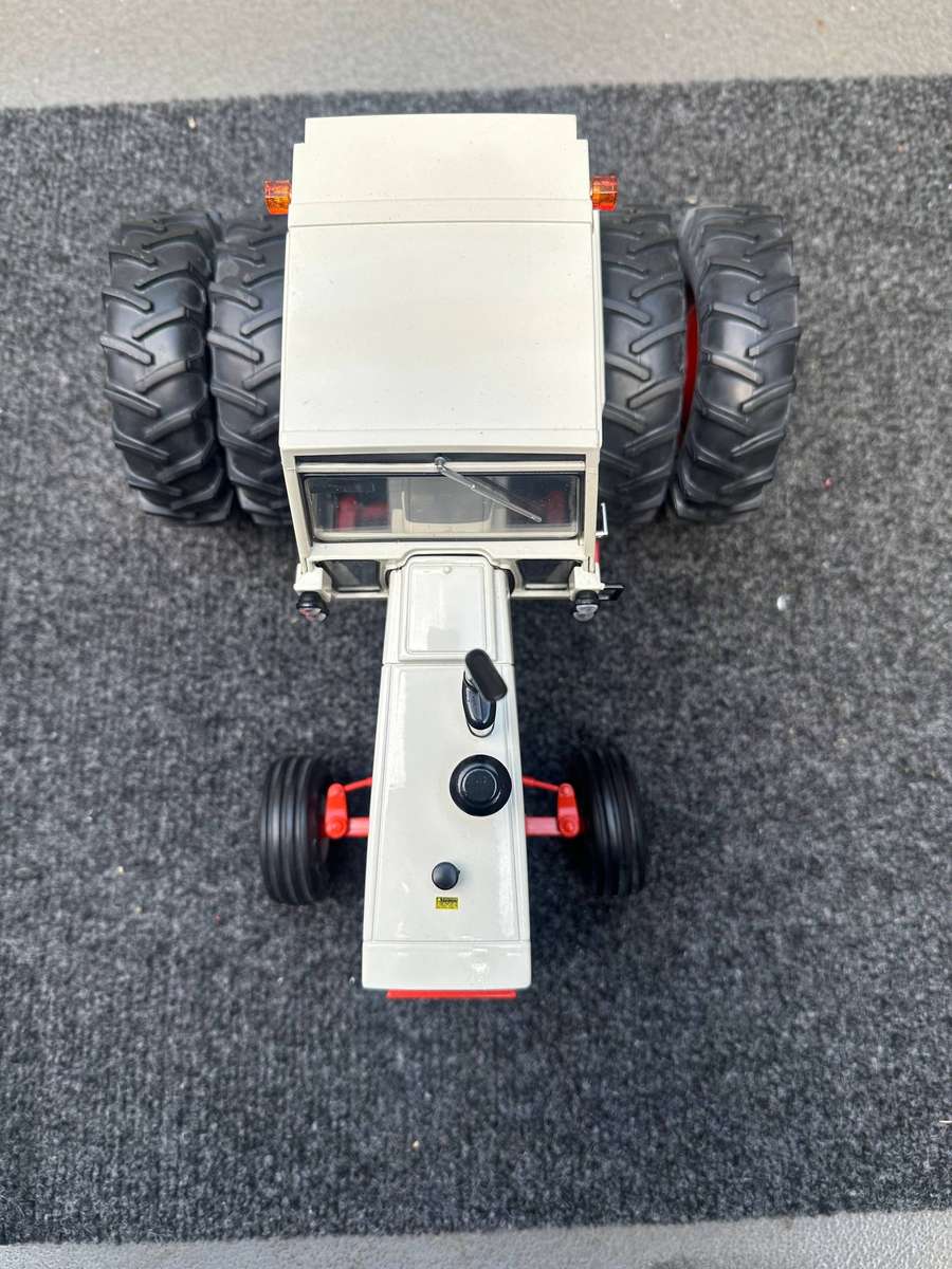 DINKY TOYS
