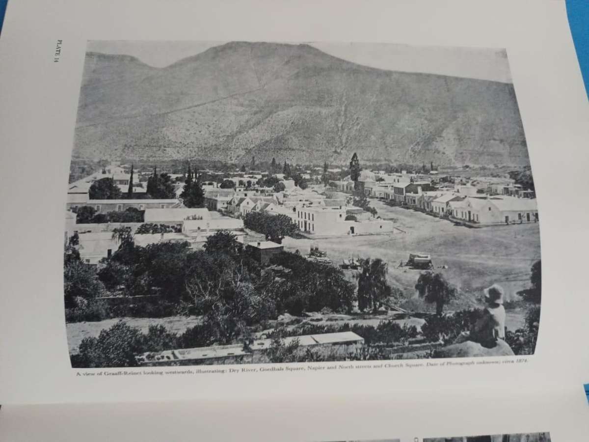 Graaff-Reinet: A Cultural History (C. G. Henning)