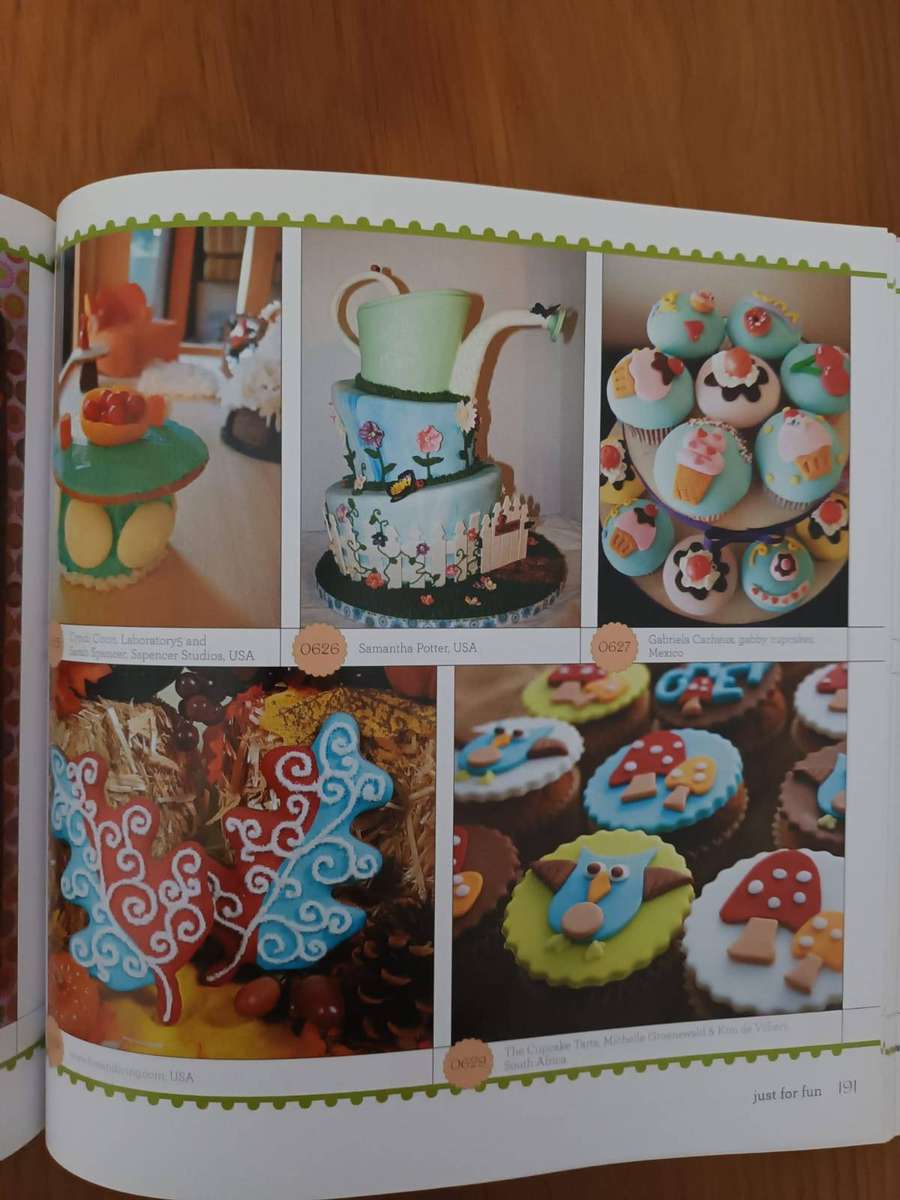 1000 Ideas for Decorating Cupcakes, Cookies & Cakes (Salamony and Brown)