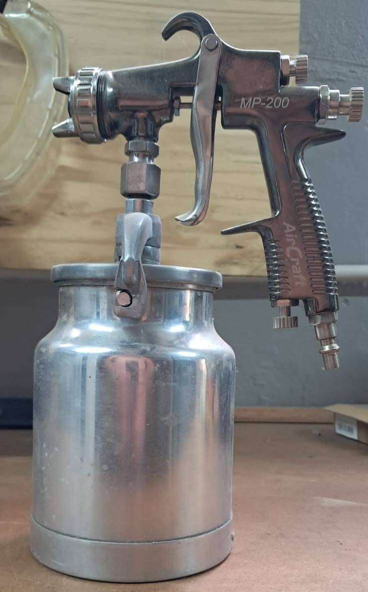 Spray guns and other air tools