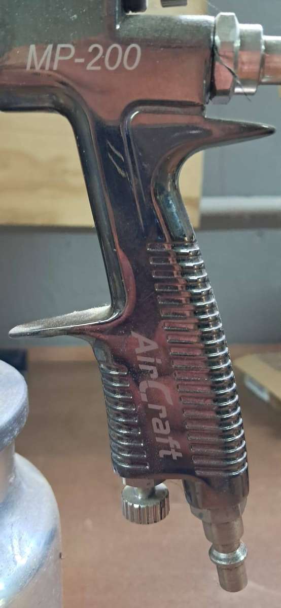 Spray guns and other air tools