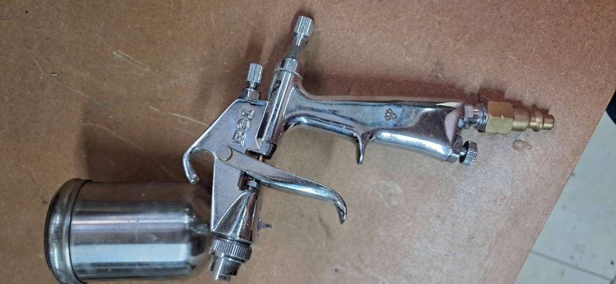 Spray guns and other air tools