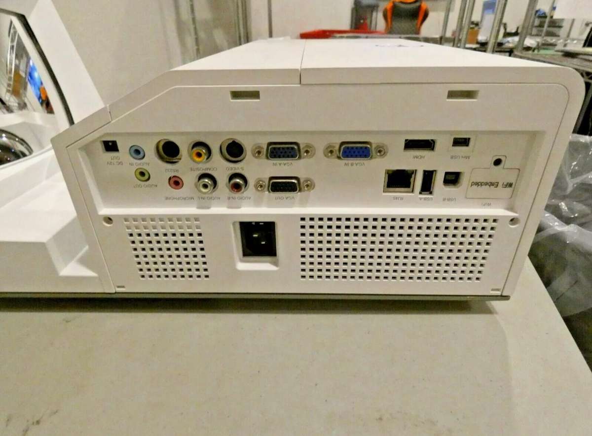 Dell S500wi DLP WXGA Ultra Short Throw Projector