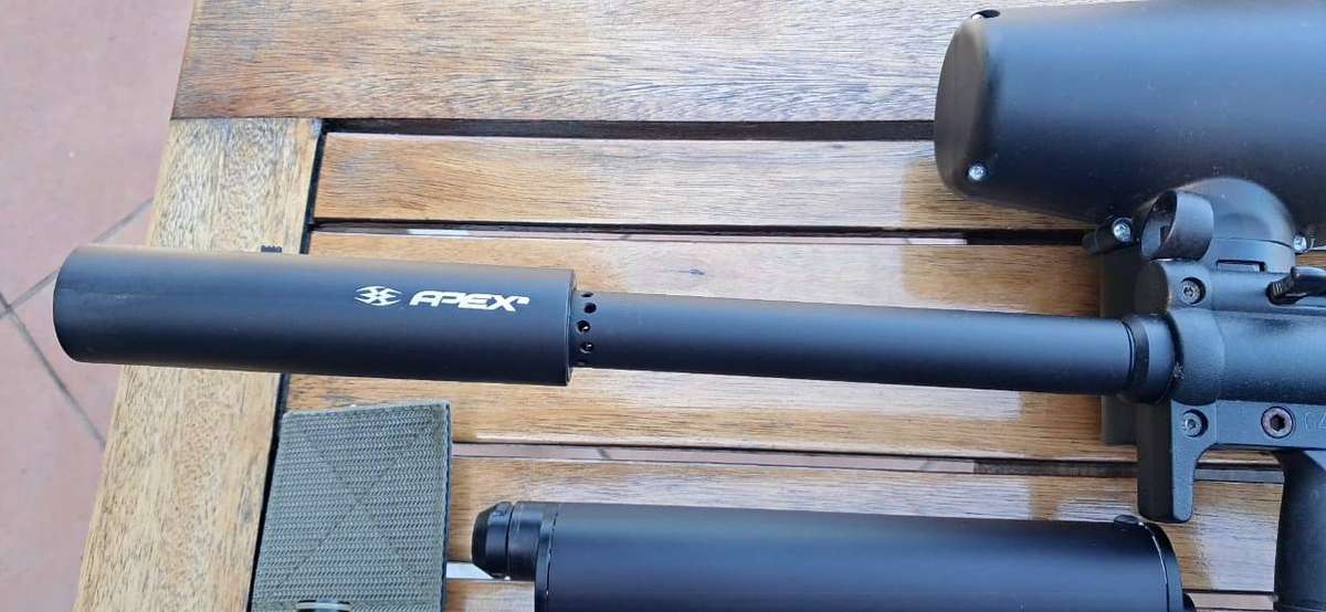 Tippmann A-5 STEALTH .68 Calibre Semi-Automatic (open bolt blow-back)