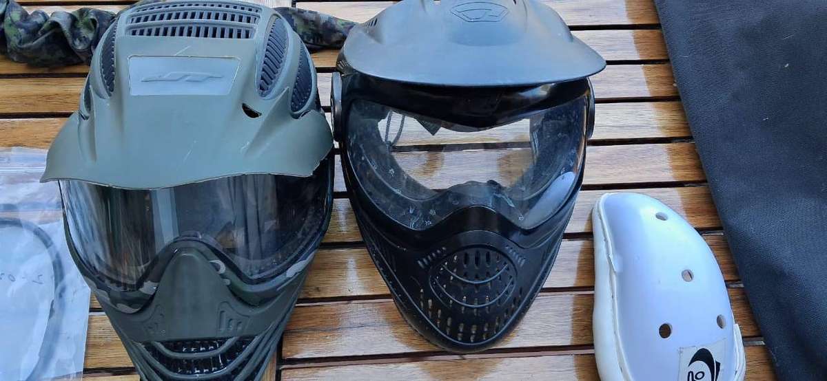 Tippmann A-5 STEALTH .68 Calibre Semi-Automatic (open bolt blow-back)