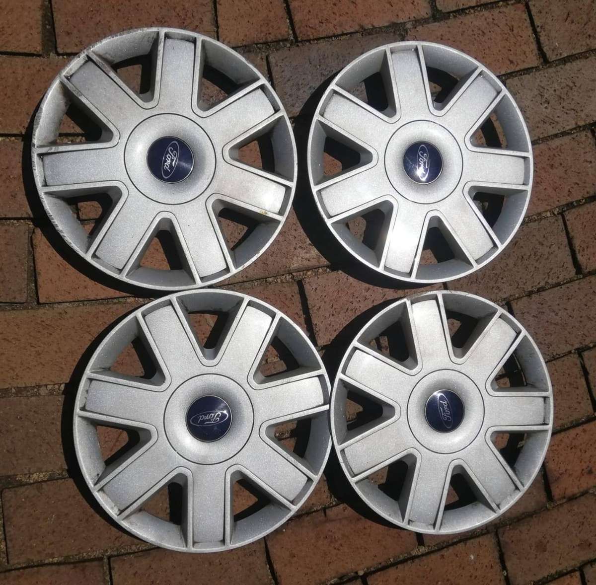 Genuine Ford KA/Focus Wheel Covers x4