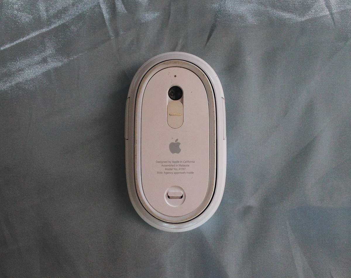 Apple Emac (faulty)