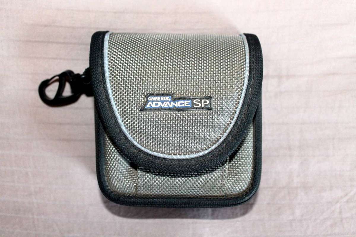 GameBoy Advance SP Pouch