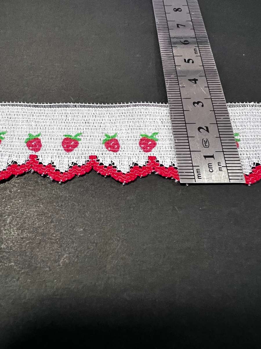 Assorted mixed bundle Anglaise and other lace / trim (mainly white, pink and red)