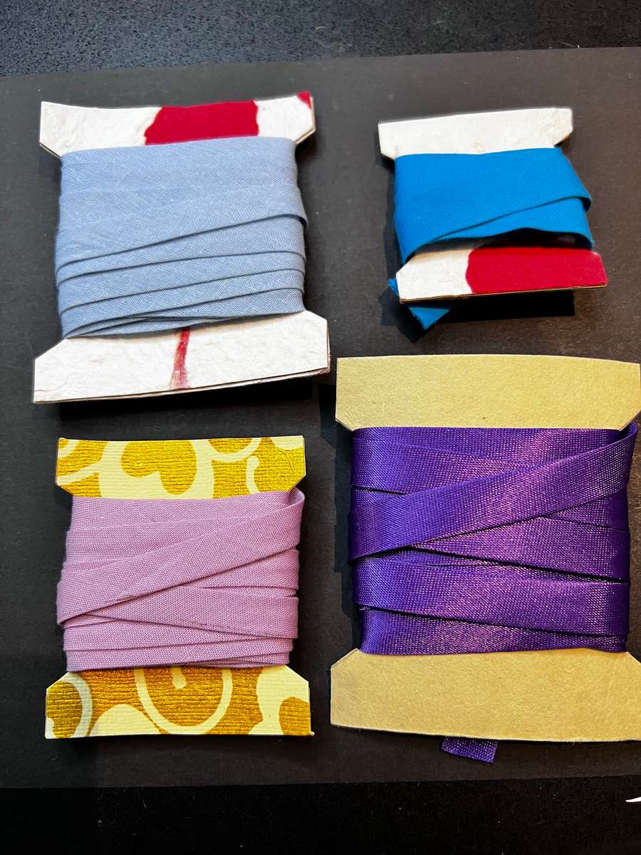 Mixed bundle of assorted bias binding