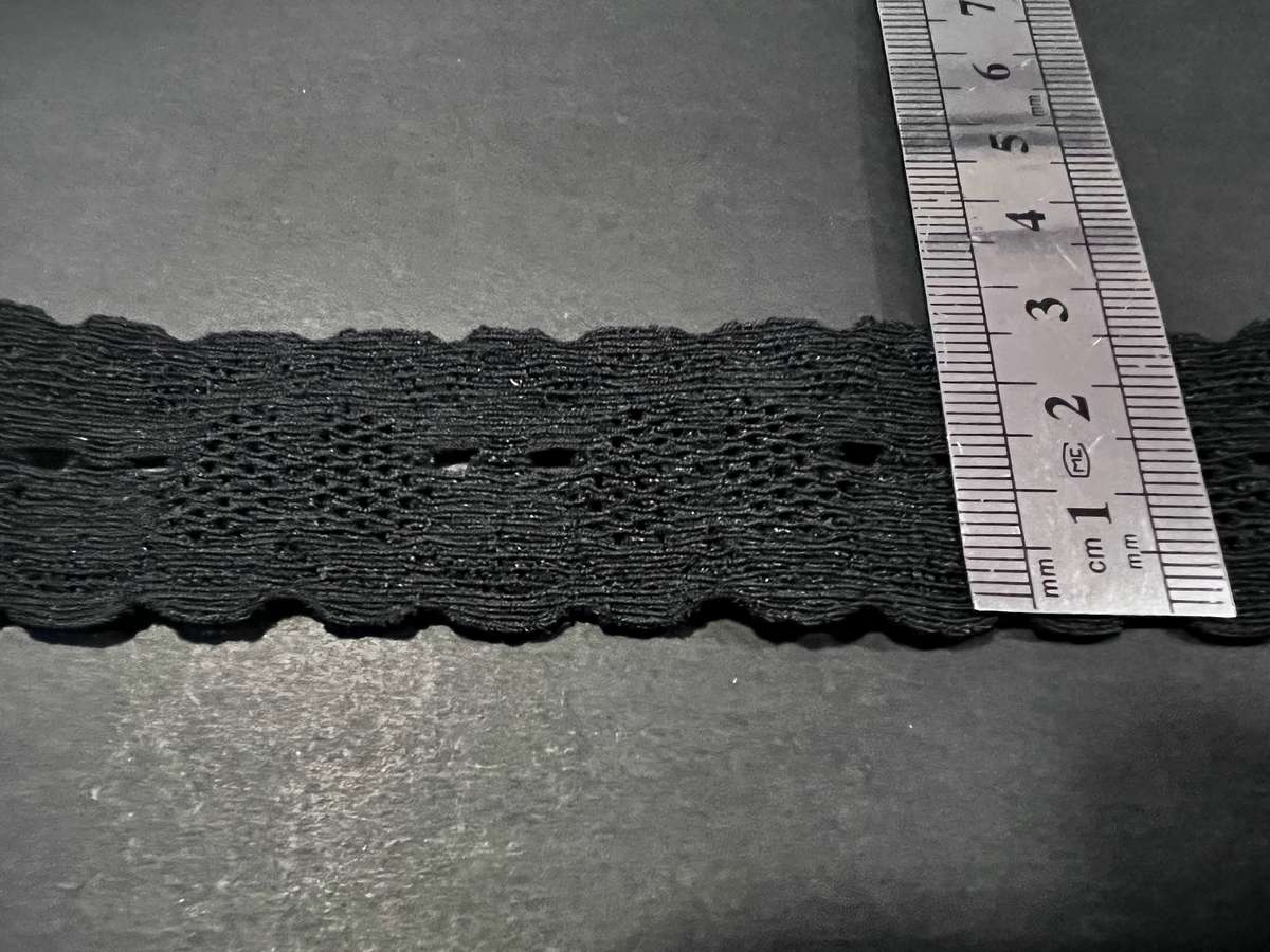 Assorted stretch lace / trim