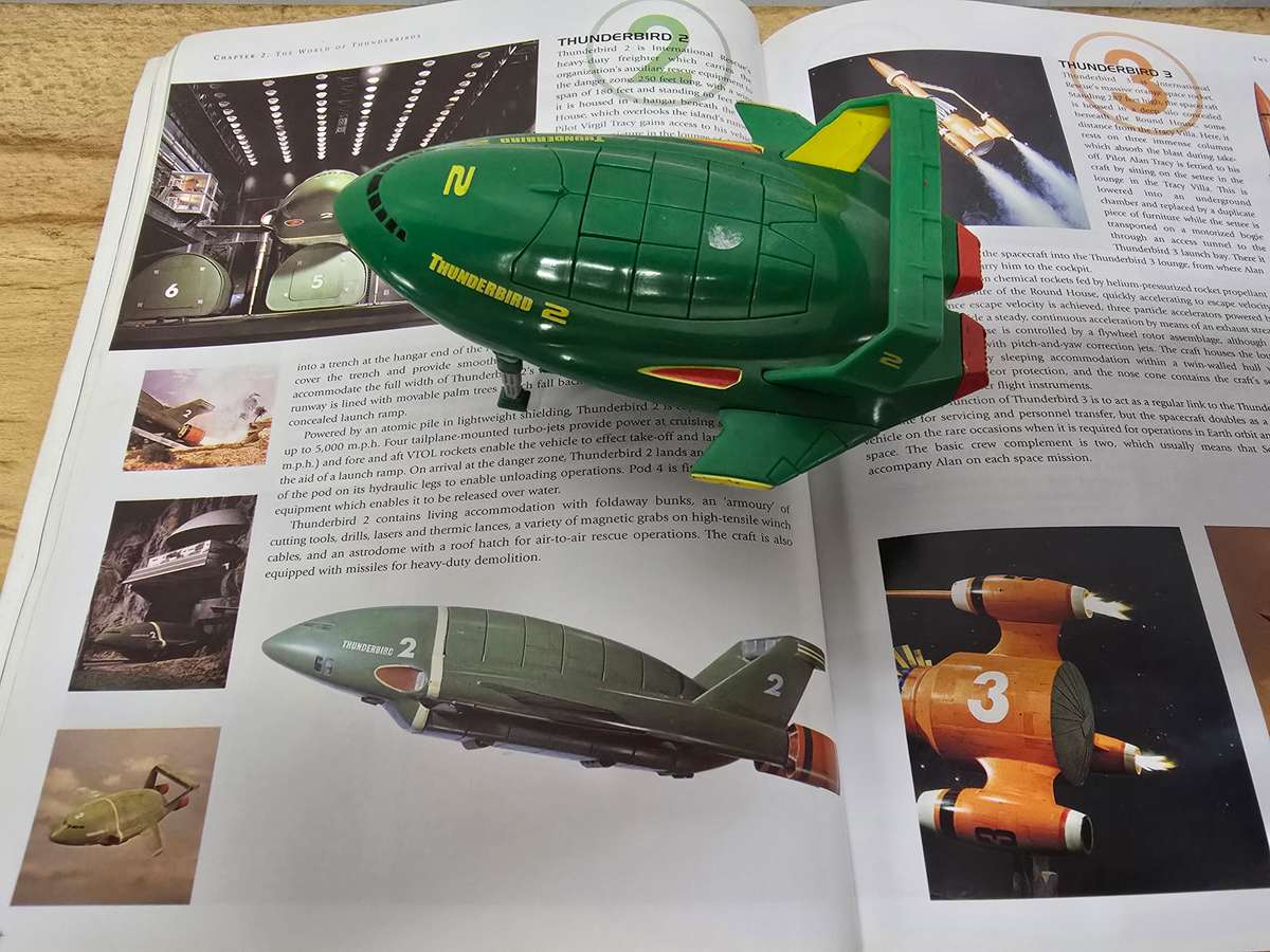 THUNDERBIRDS Collection LOT