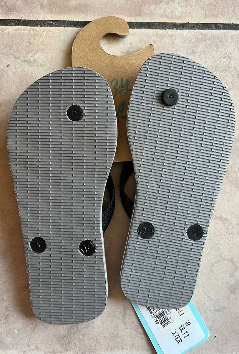 Toddler Lizzard Flip Flops  Size 13