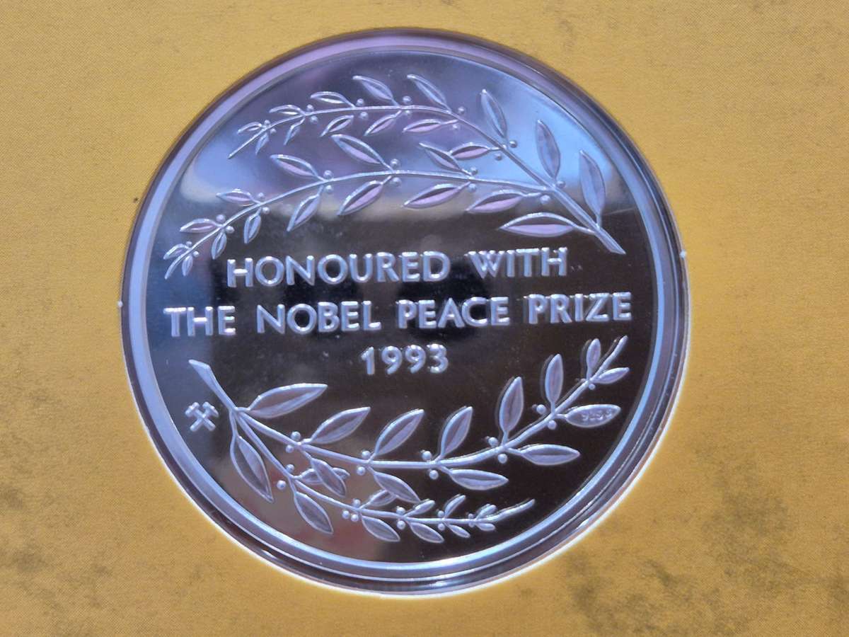 1oz Sterling Silver 1993 (1993 - 2001) Nelson Mandela Mint of Norway Commemorative Medallion