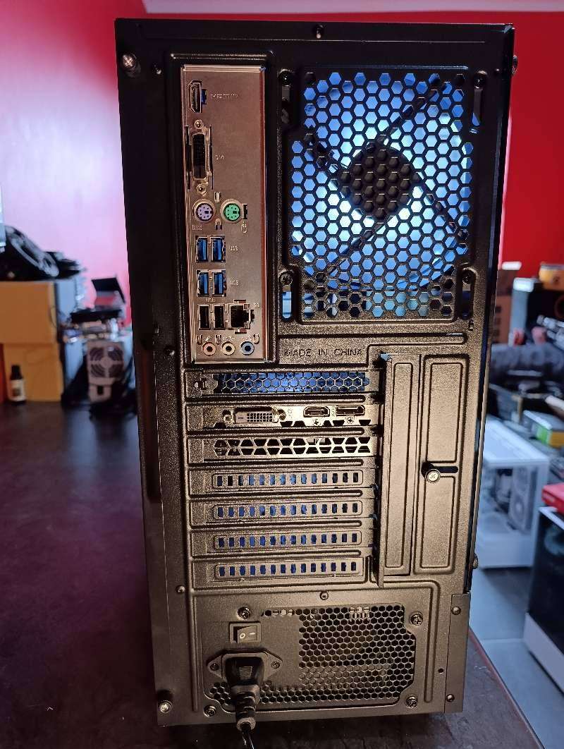 Ryzen 7 2700x + GTX1650 4GB