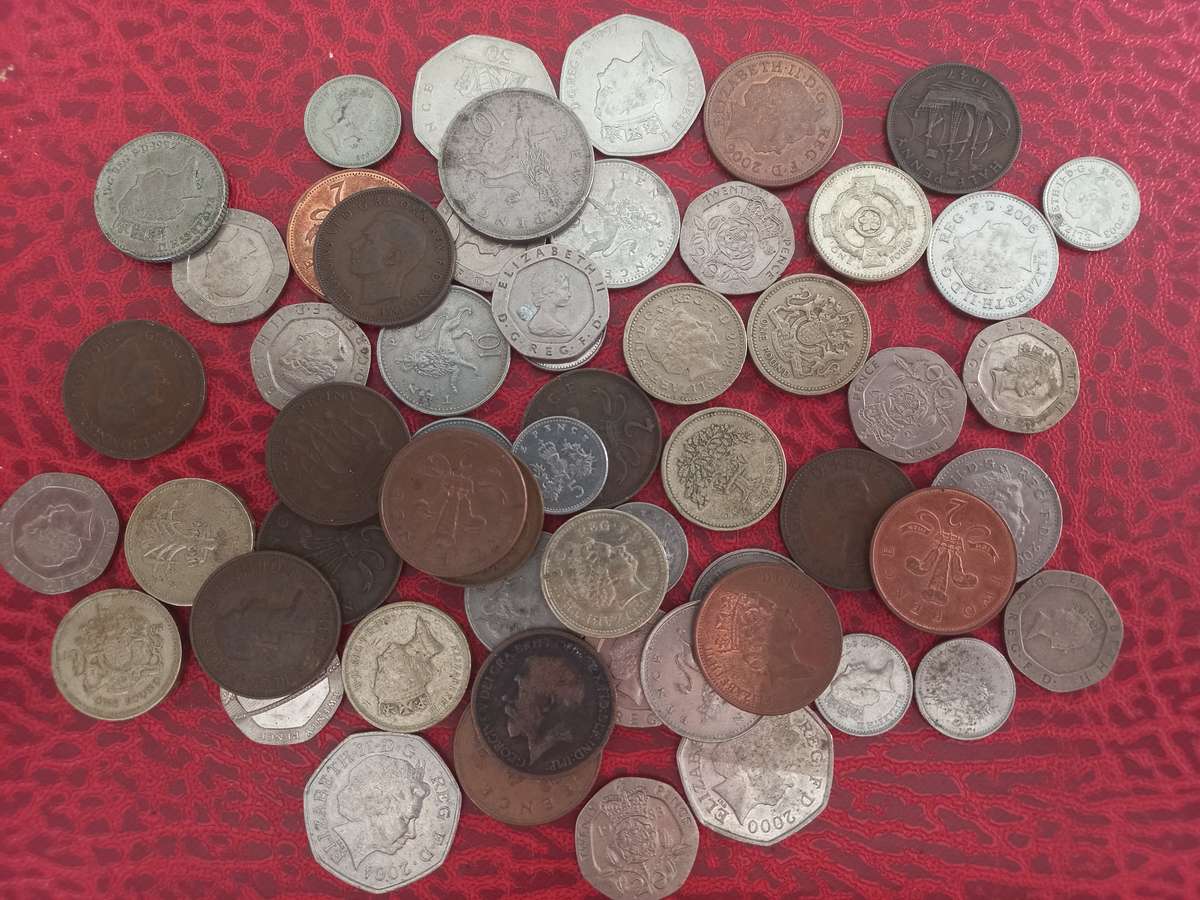 Bargain!!!!! United Kingdom England mix coins.Lots a value in this bundle.