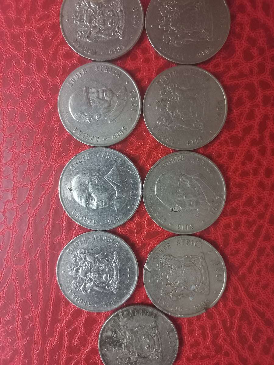 South Africa Springbuck coins.R1 (Sell per coin)See pics for dates.