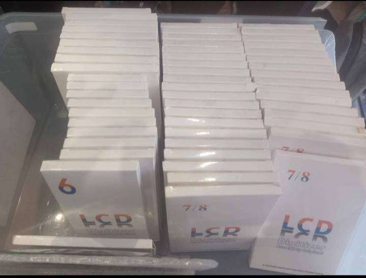 Joblot of 45 New/Unused iPhone Lcd Screens