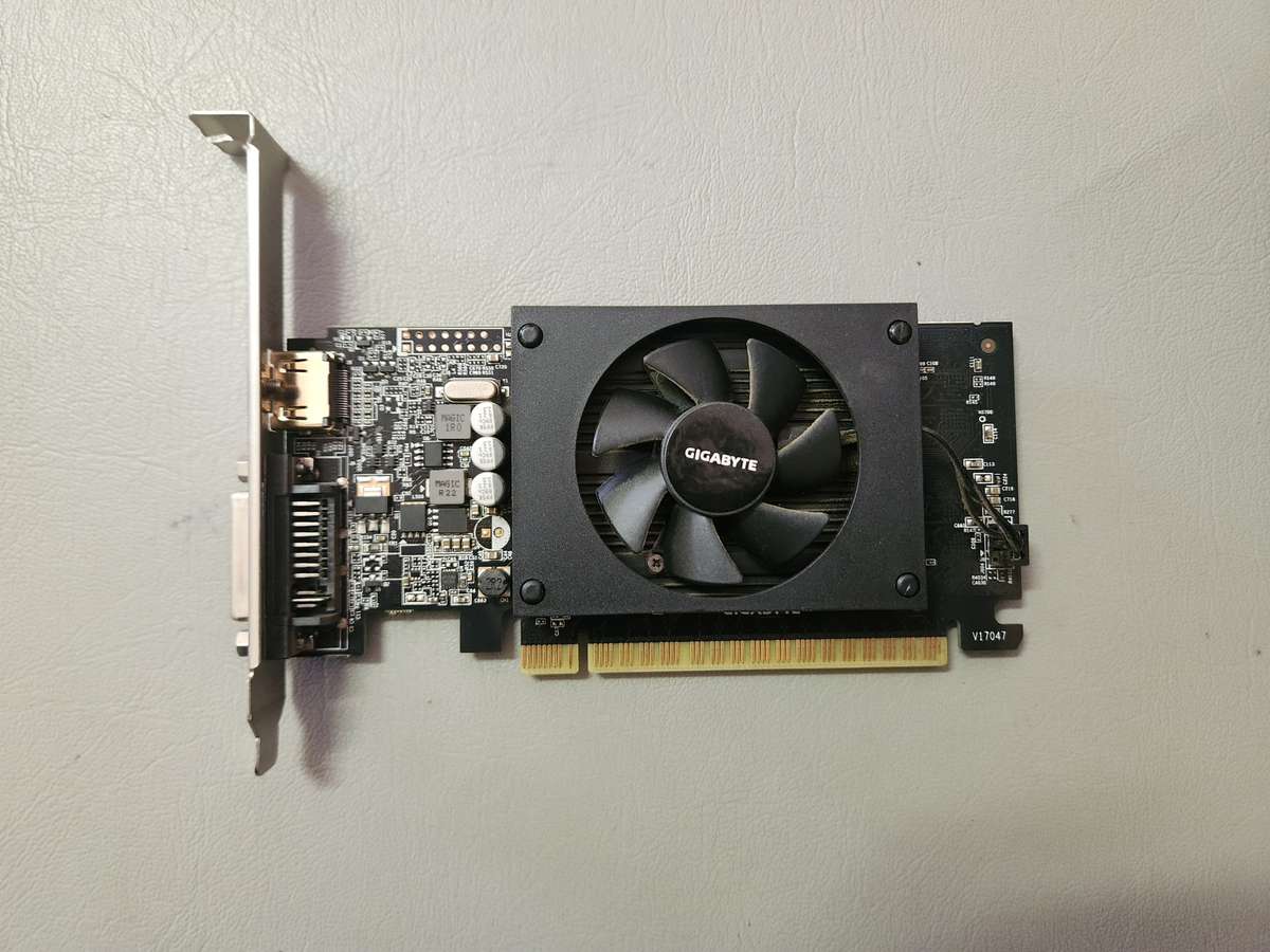 Gigabyte GT710 2GB GPU, in AMAZING Condition, WORKS PERFECTLY!